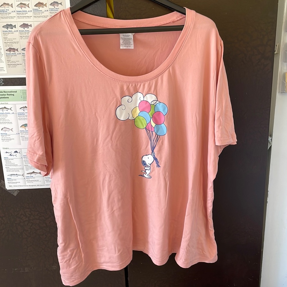 Munki Munki peanuts Snoopy t-shirt. Women’s size 2x